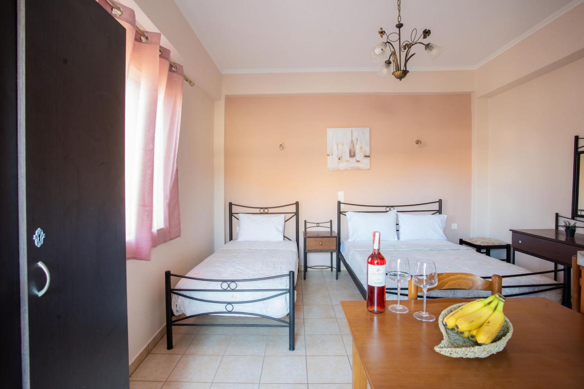 Eros Appartments Kalamítsi Zimmer foto